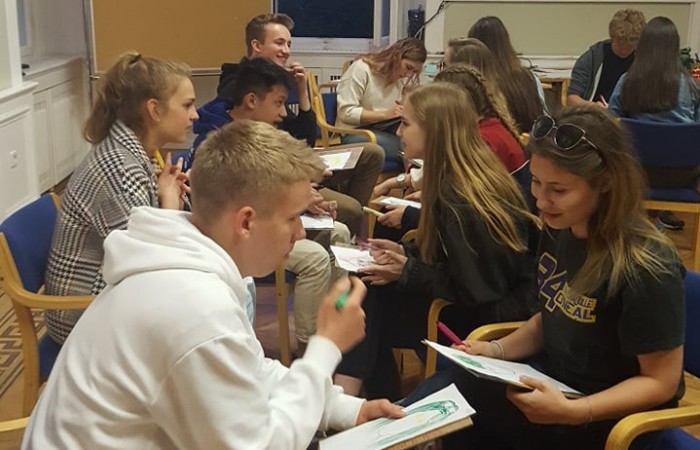 61530101_302439430683212_4084624635637792768_n