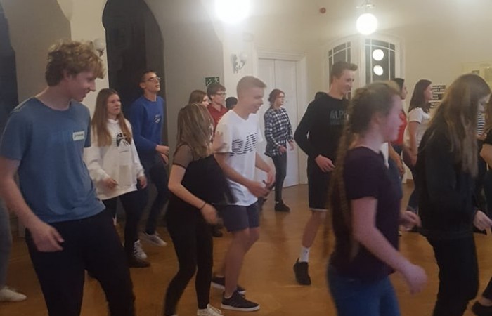 62207000_358587348195037_7674897496123899904_n