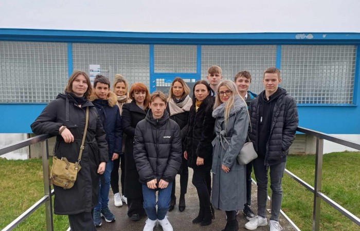 465c38c3-c324-48b6-906c-a2cb72a17494